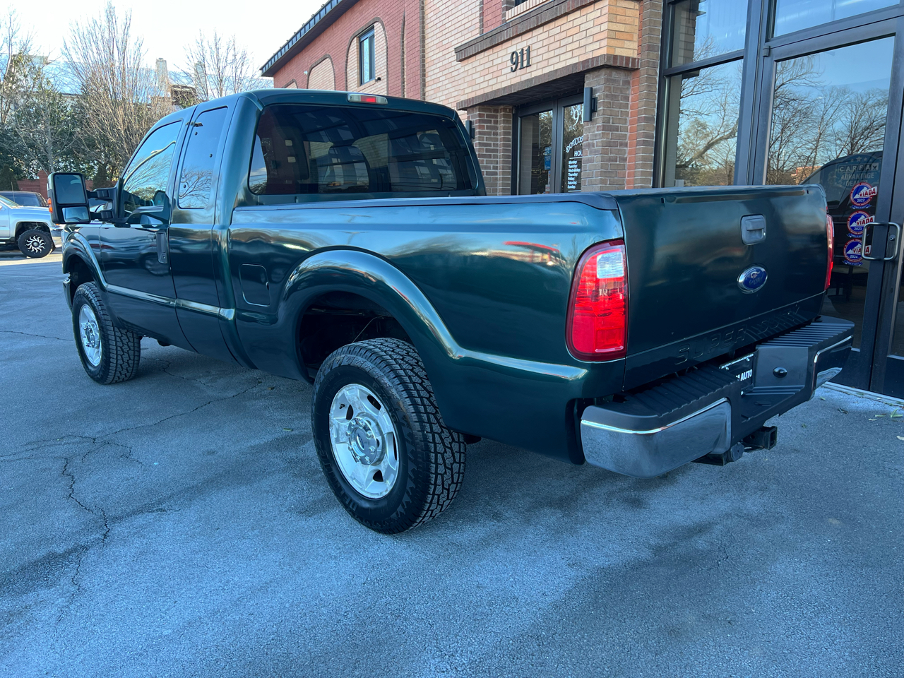 Ford F-250 SD XLT SuperCab Long Bed 4WD 2011