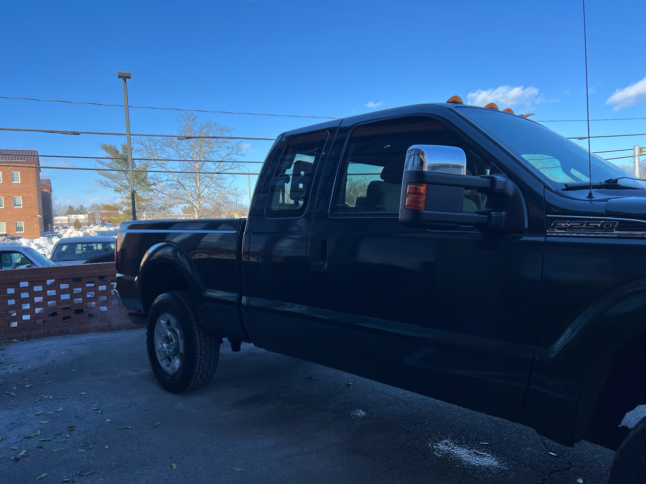 Ford F-250 SD XLT SuperCab Long Bed 4WD 2011
