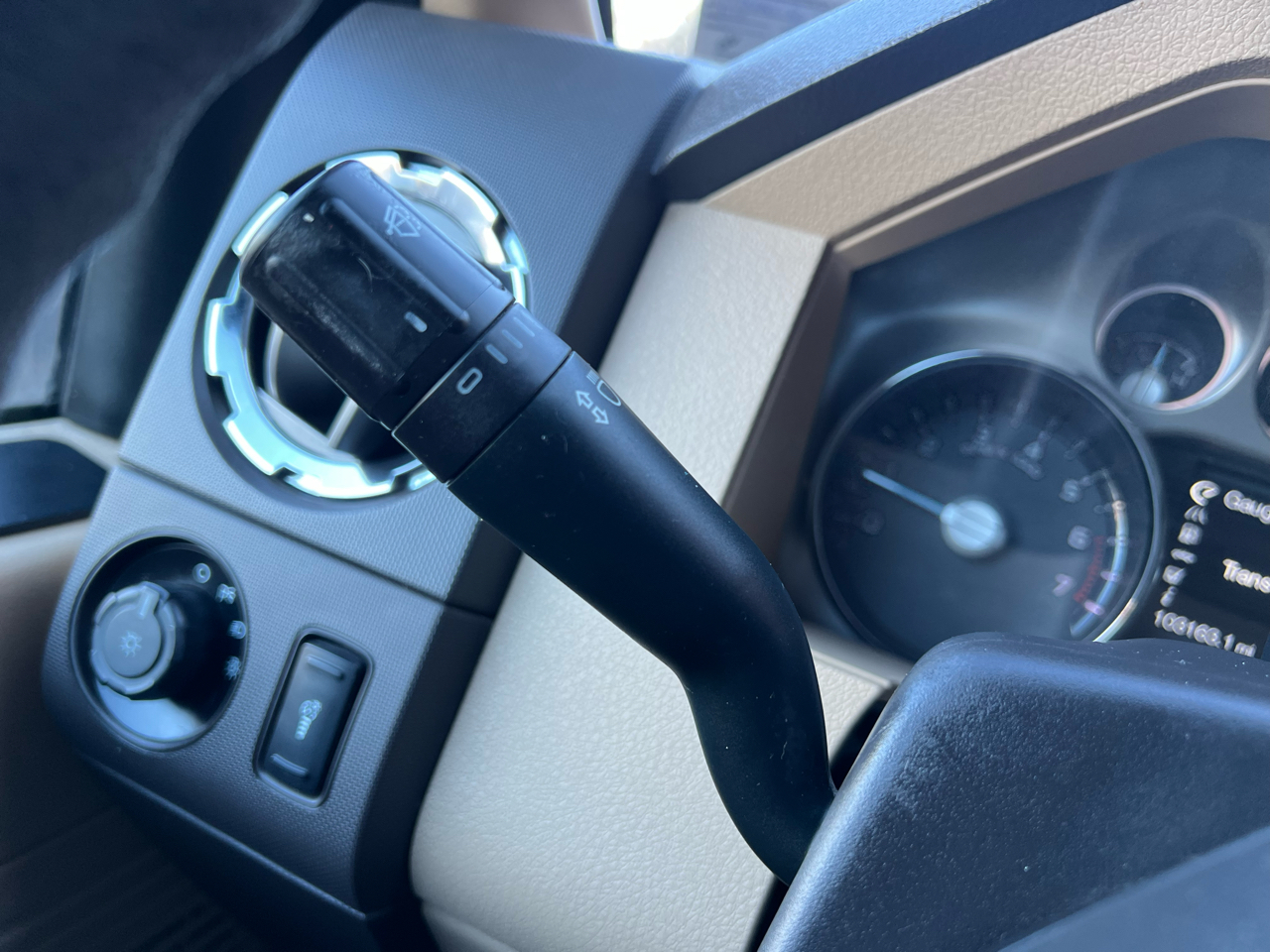 Ford F-250 SD XLT SuperCab Long Bed 4WD 2011