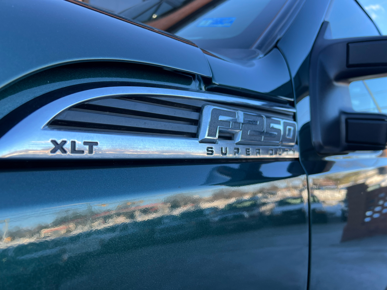 Ford F-250 SD XLT SuperCab Long Bed 4WD 2011