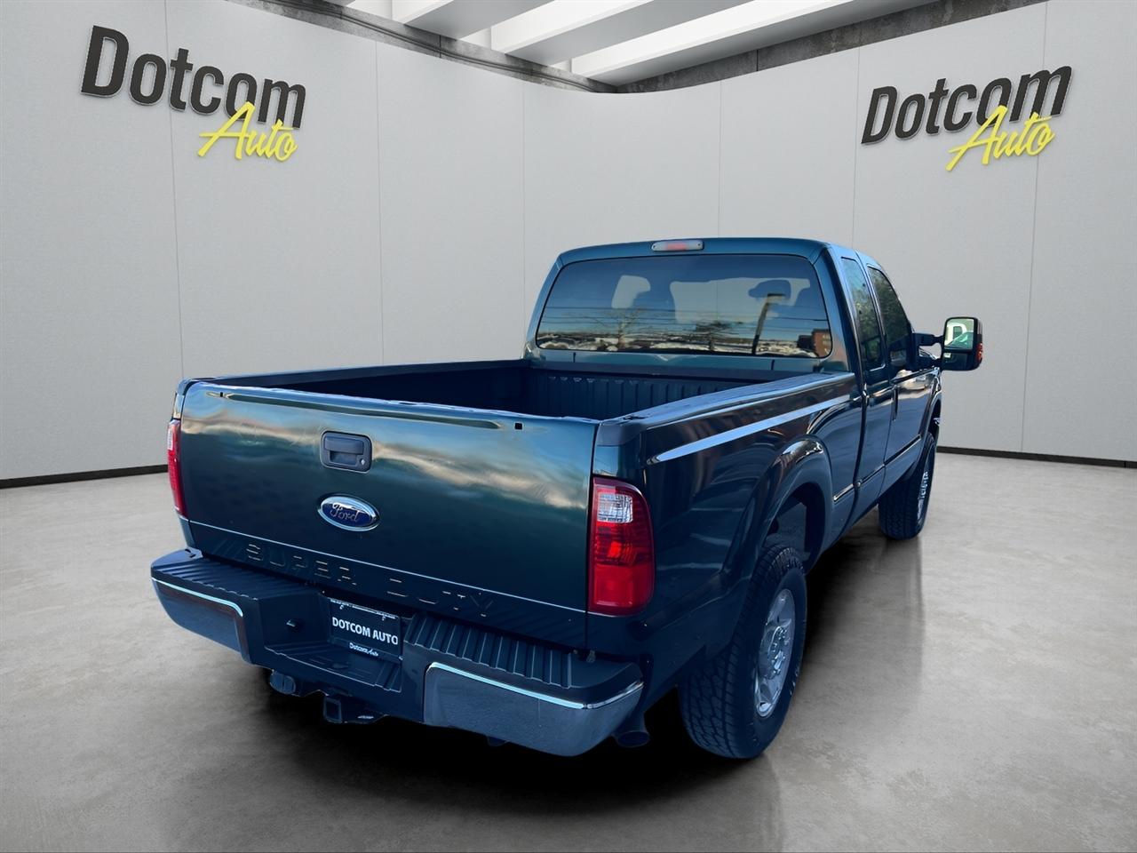 Ford F-250 SD XLT SuperCab Short Bed 4WD 2011