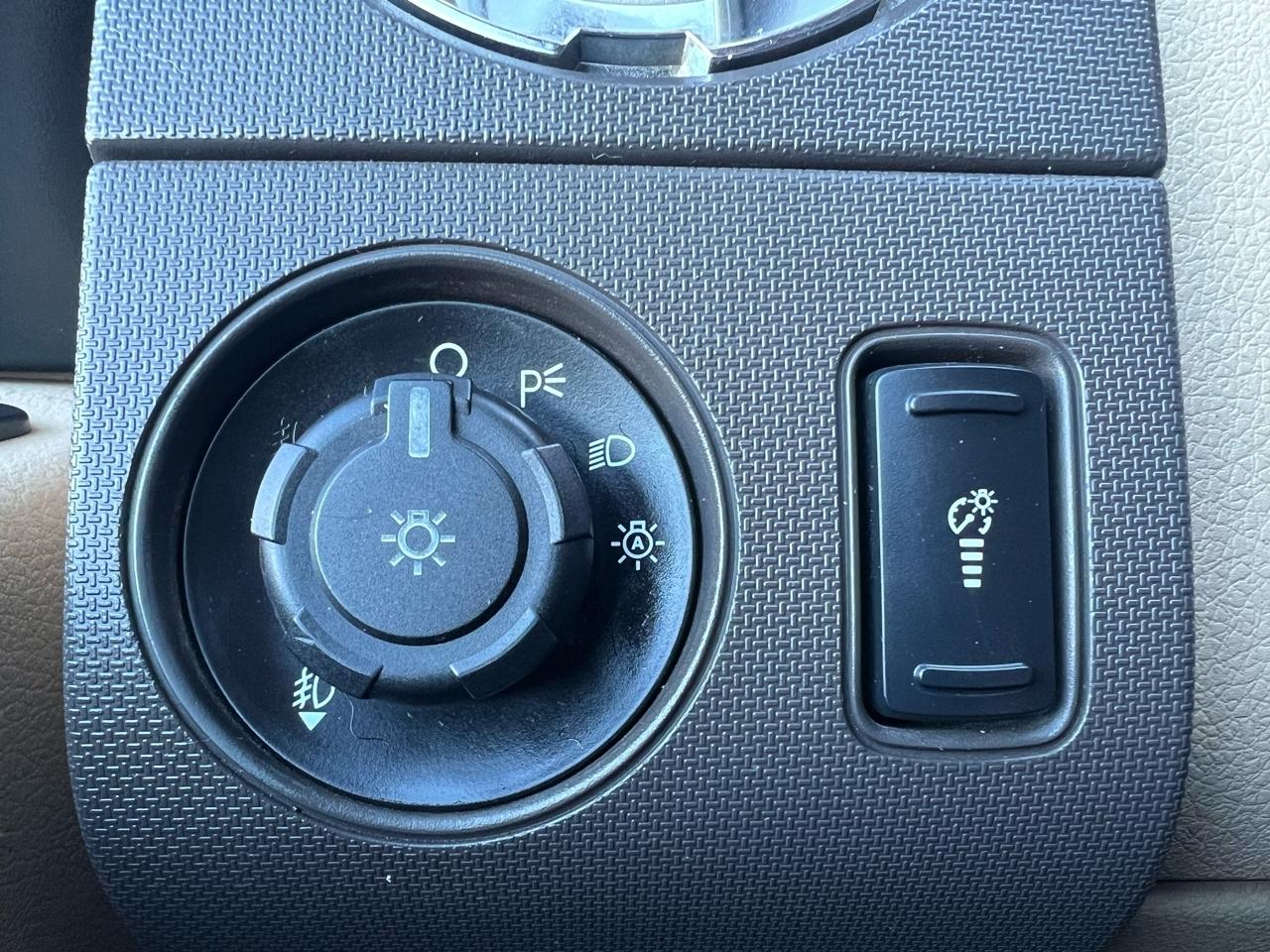 Ford F-250 SD XLT SuperCab Short Bed 4WD 2011