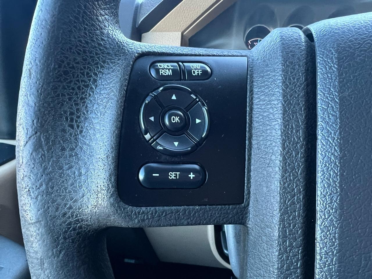 Ford F-250 SD XLT SuperCab Short Bed 4WD 2011