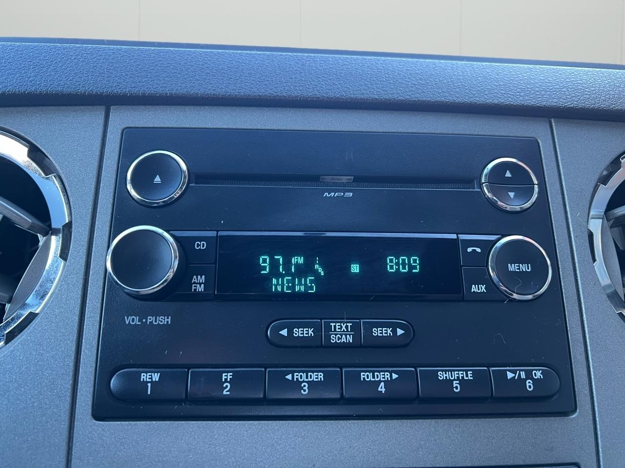 Ford F-250 SD XLT SuperCab Short Bed 4WD 2011