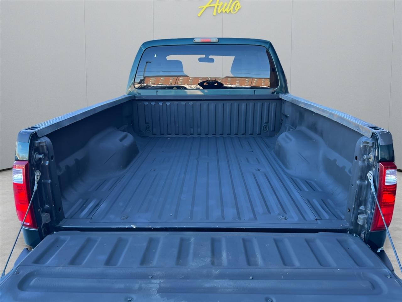 Ford F-250 SD XLT SuperCab Short Bed 4WD 2011