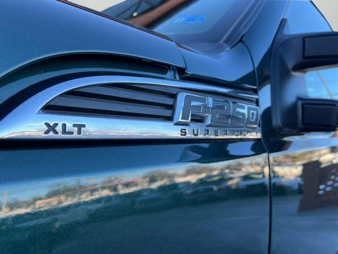 Ford F-250 SD XLT SuperCab Short Bed 4WD 2011