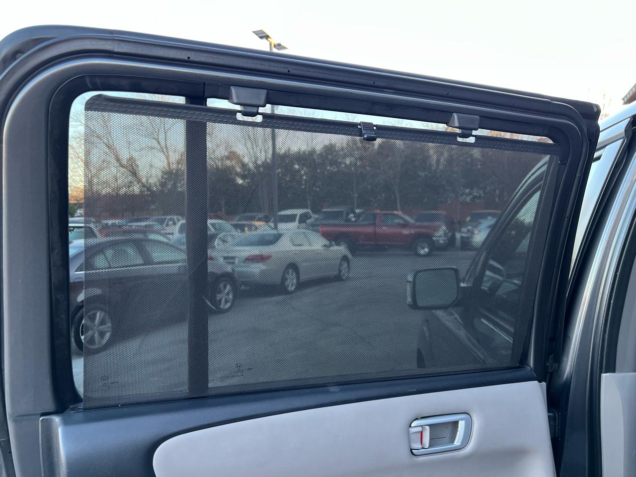 Honda Pilot Touring 4WD 5-Spd AT with DVD 2011