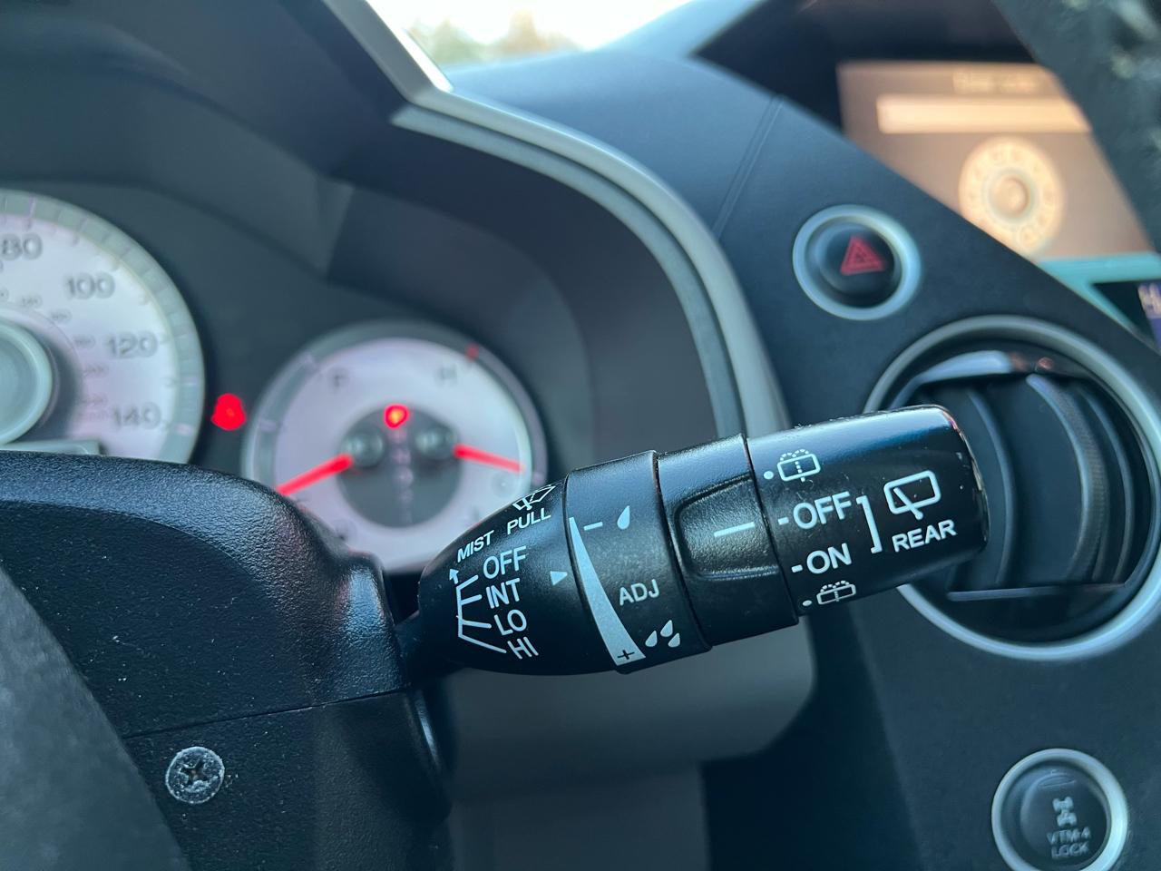 Honda Pilot Touring 4WD 5-Spd AT with DVD 2011