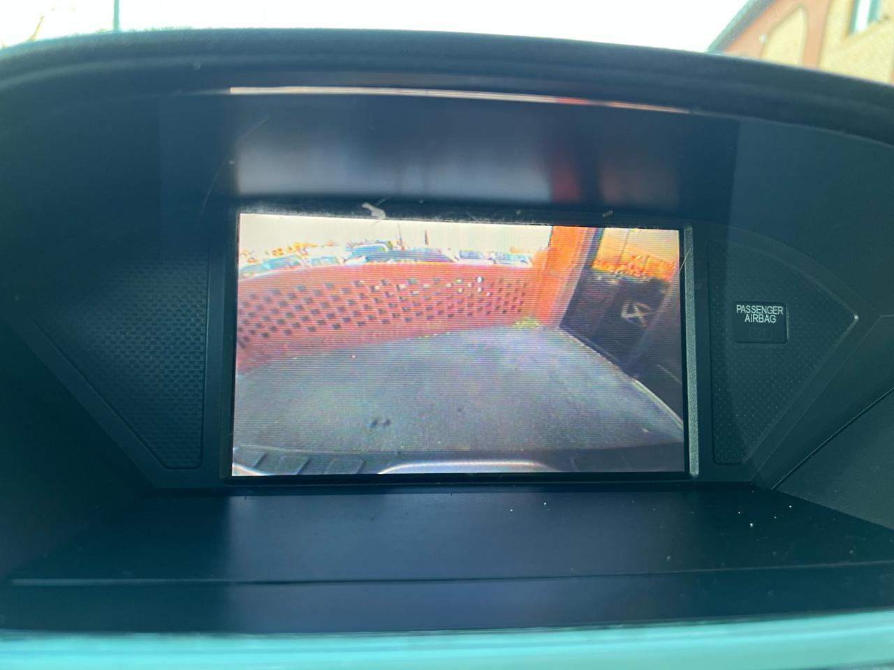 Honda Pilot Touring 4WD 5-Spd AT with DVD 2011