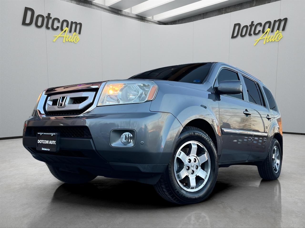 Honda Pilot Touring 4WD 5-Spd AT with DVD 2011