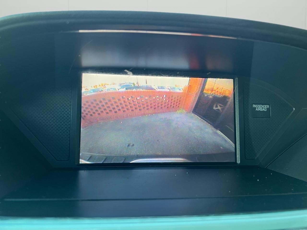 Honda Pilot Touring 4WD 5-Spd AT with DVD 2011