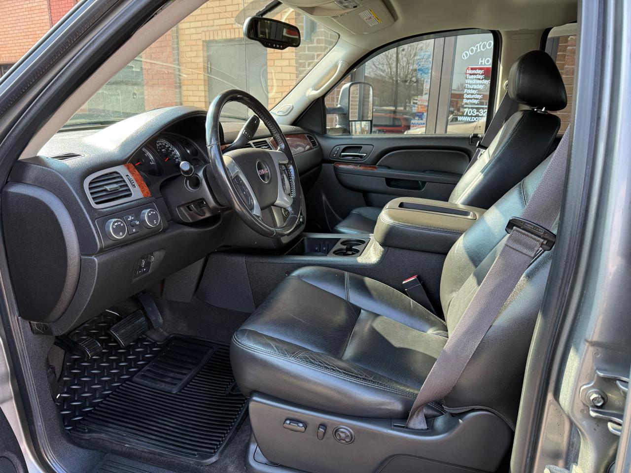 GMC Sierra 2500HD SLT Crew Cab 4WD 2013