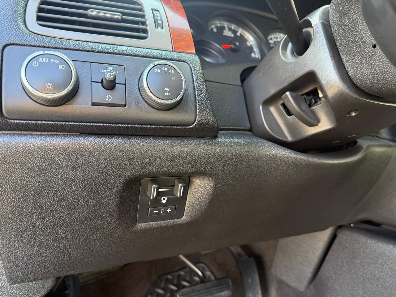 GMC Sierra 2500HD SLT Crew Cab 4WD 2013