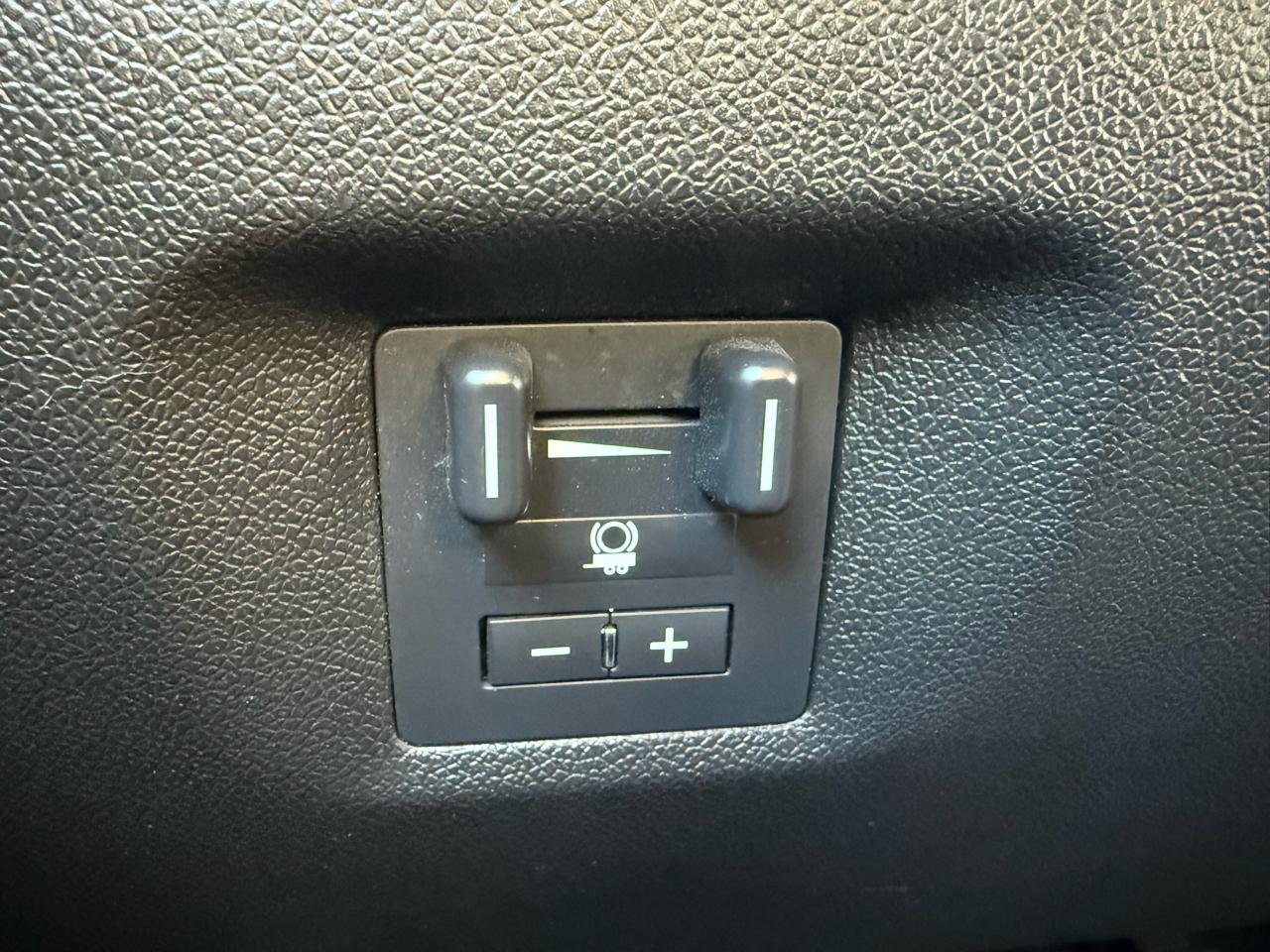 GMC Sierra 2500HD SLT Crew Cab 4WD 2013