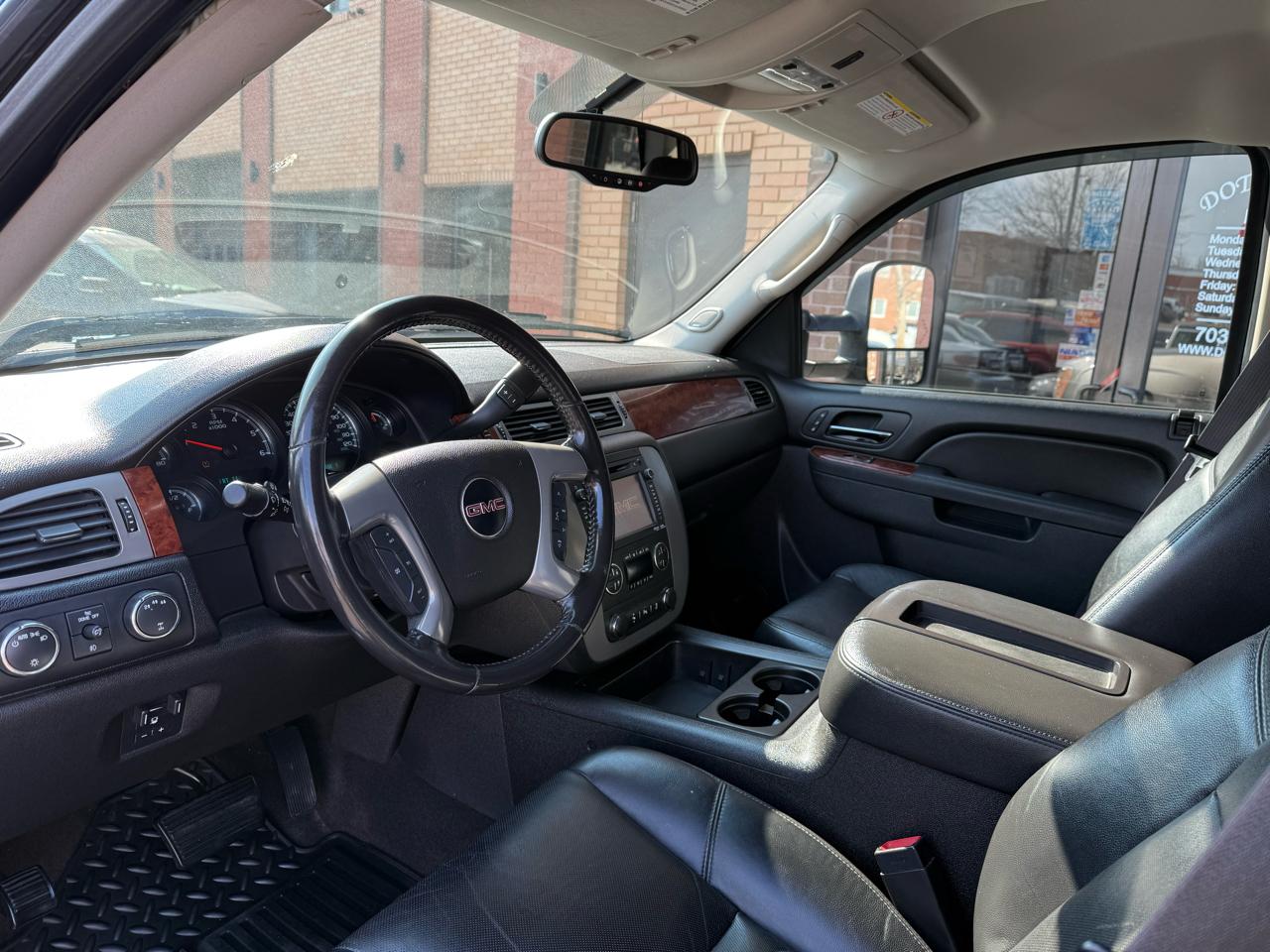 GMC Sierra 2500HD SLT Crew Cab 4WD 2013