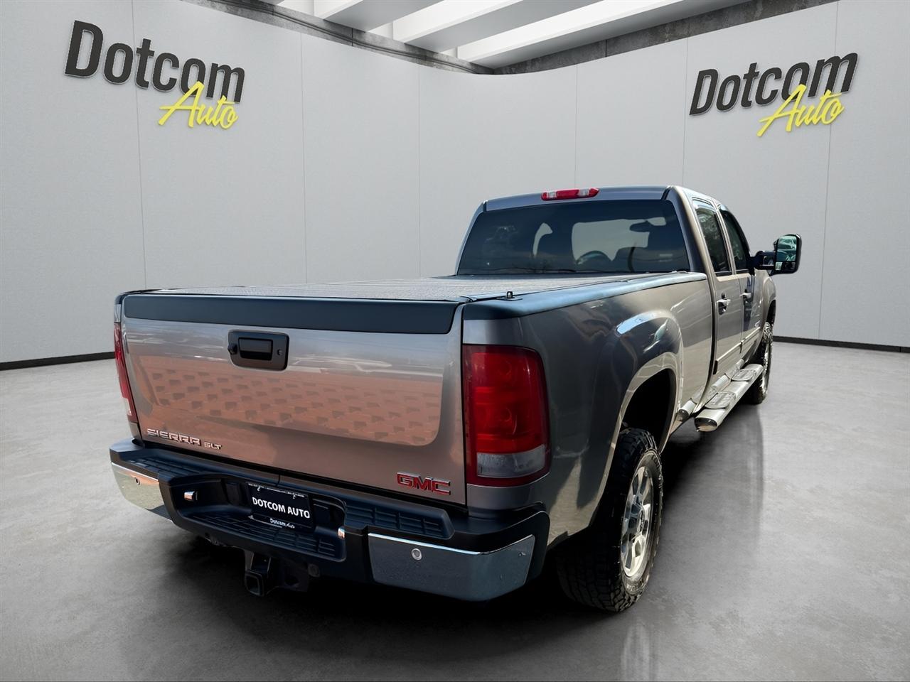 GMC Sierra 2500HD SLT Crew Cab 4WD 2013
