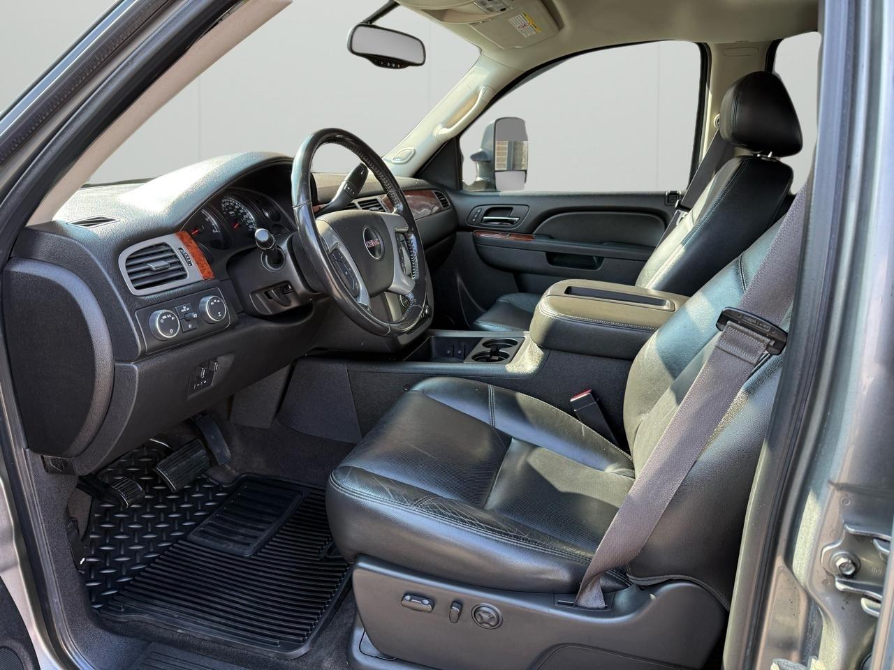 GMC Sierra 2500HD SLT Crew Cab 4WD 2013