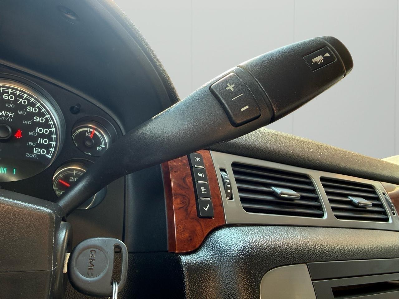 GMC Sierra 2500HD SLT Crew Cab 4WD 2013