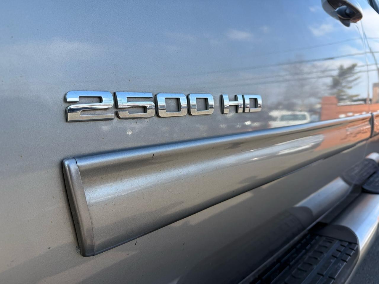 GMC Sierra 2500HD SLT Crew Cab 4WD 2013