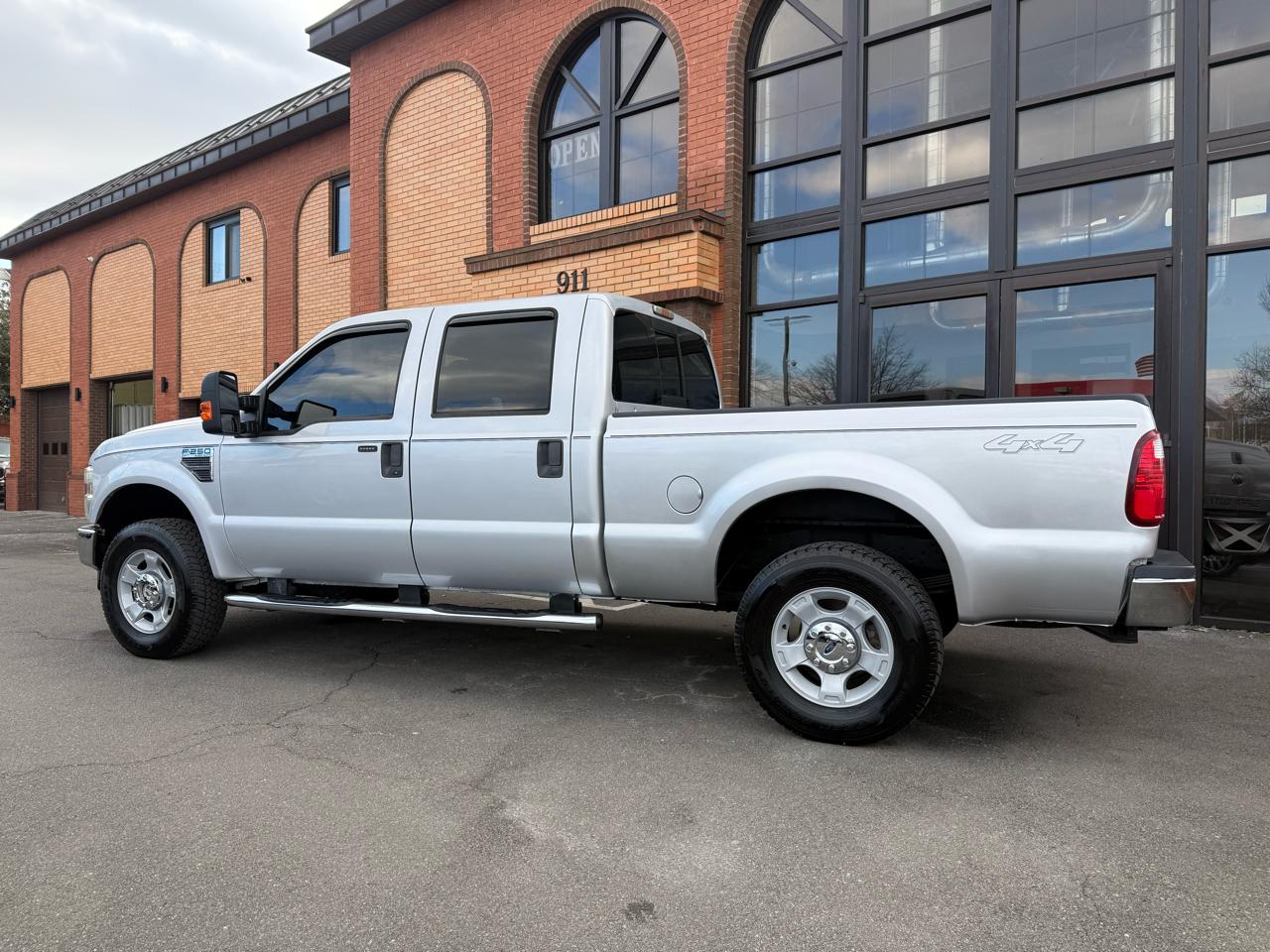 Ford F-250 SD XLT Crew Cab Long Bed 4WD 2008