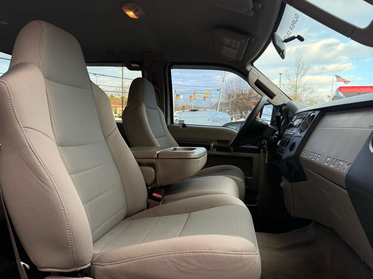 Ford F-250 SD XLT Crew Cab Long Bed 4WD 2008