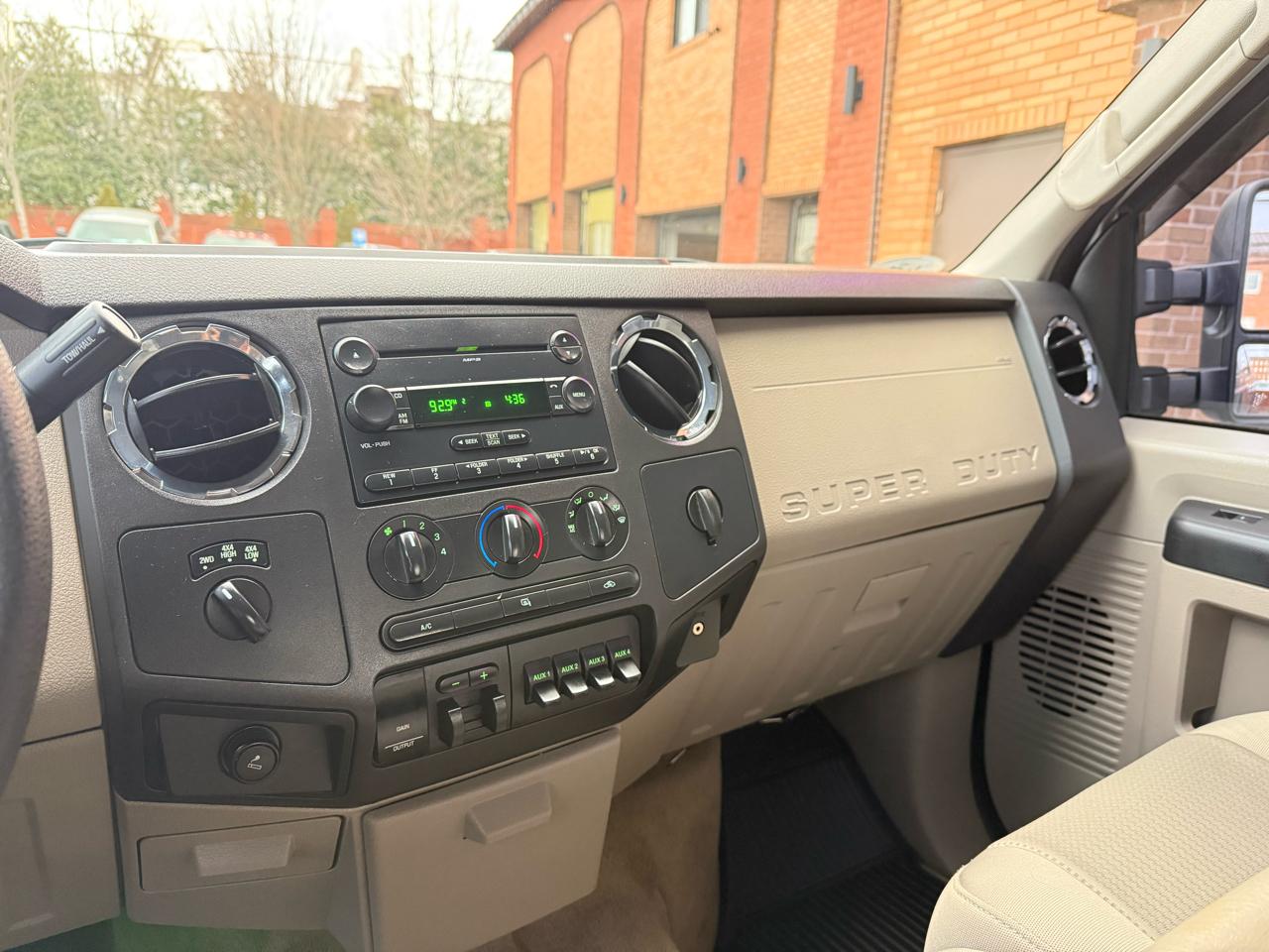 Ford F-250 SD XLT Crew Cab Long Bed 4WD 2008