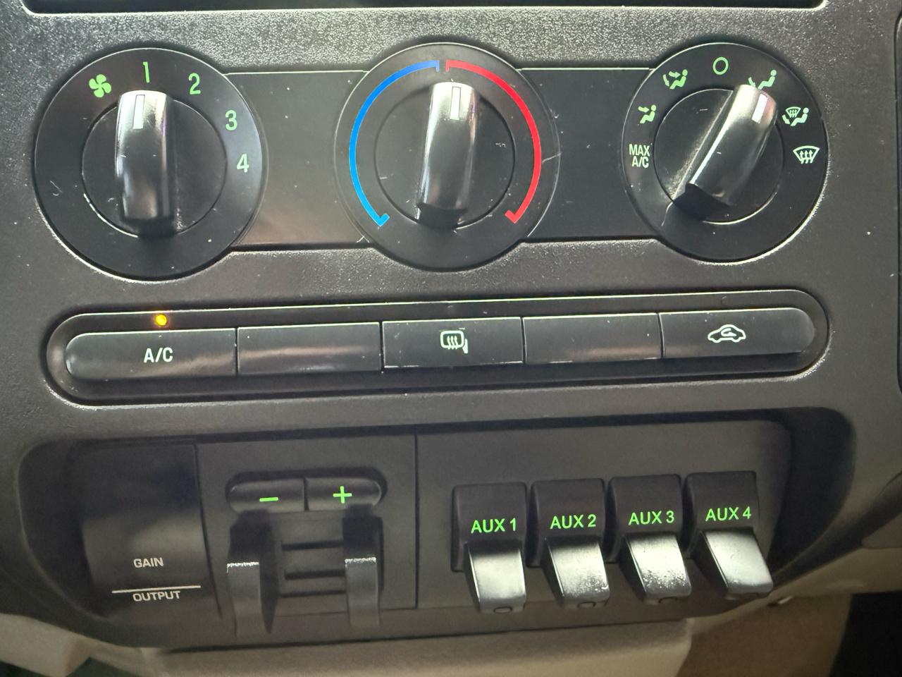 Ford F-250 SD XLT Crew Cab Long Bed 4WD 2008