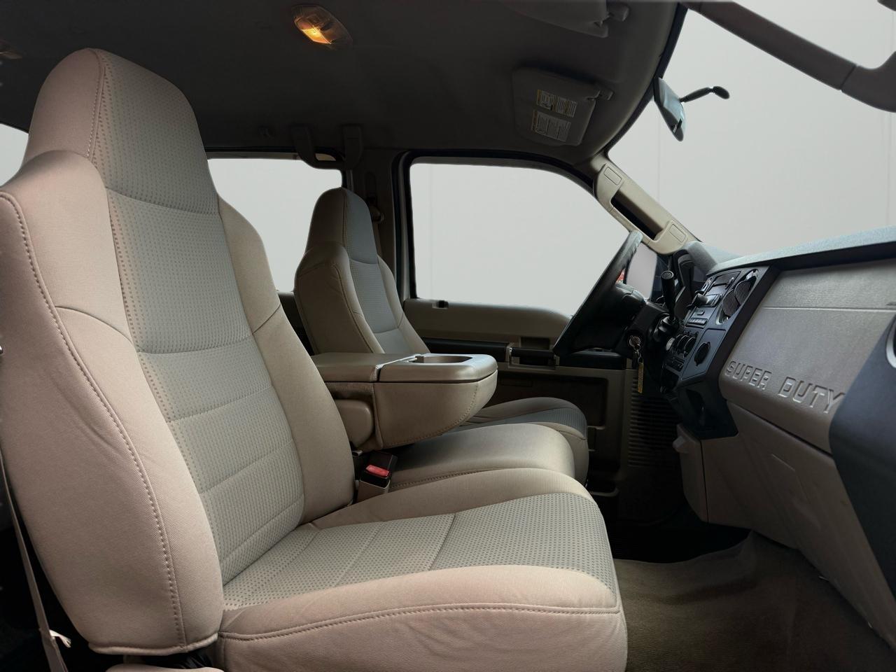 Ford F-250 SD XLT Crew Cab Long Bed 4WD 2008