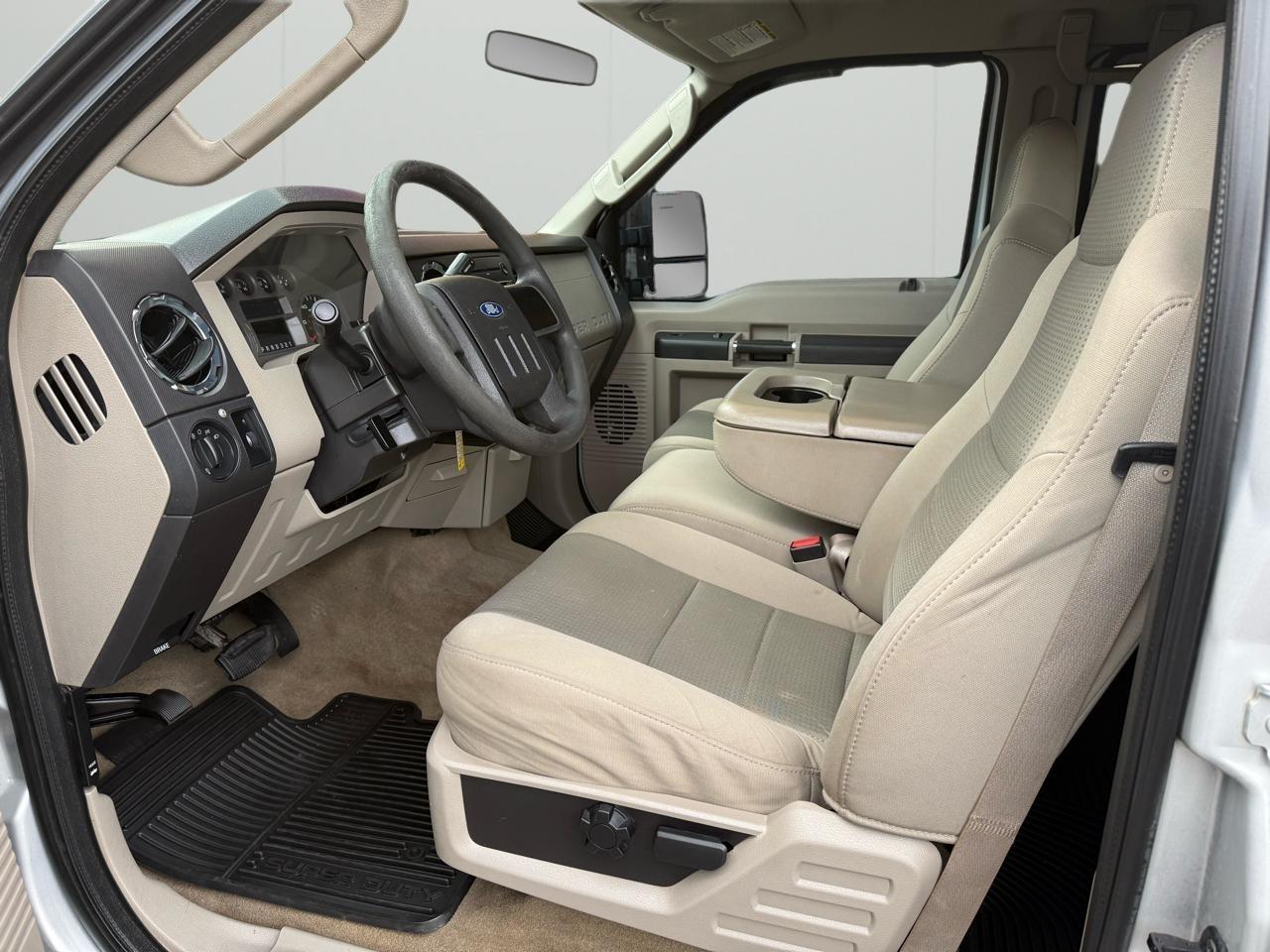 Ford F-250 SD XLT Crew Cab Long Bed 4WD 2008