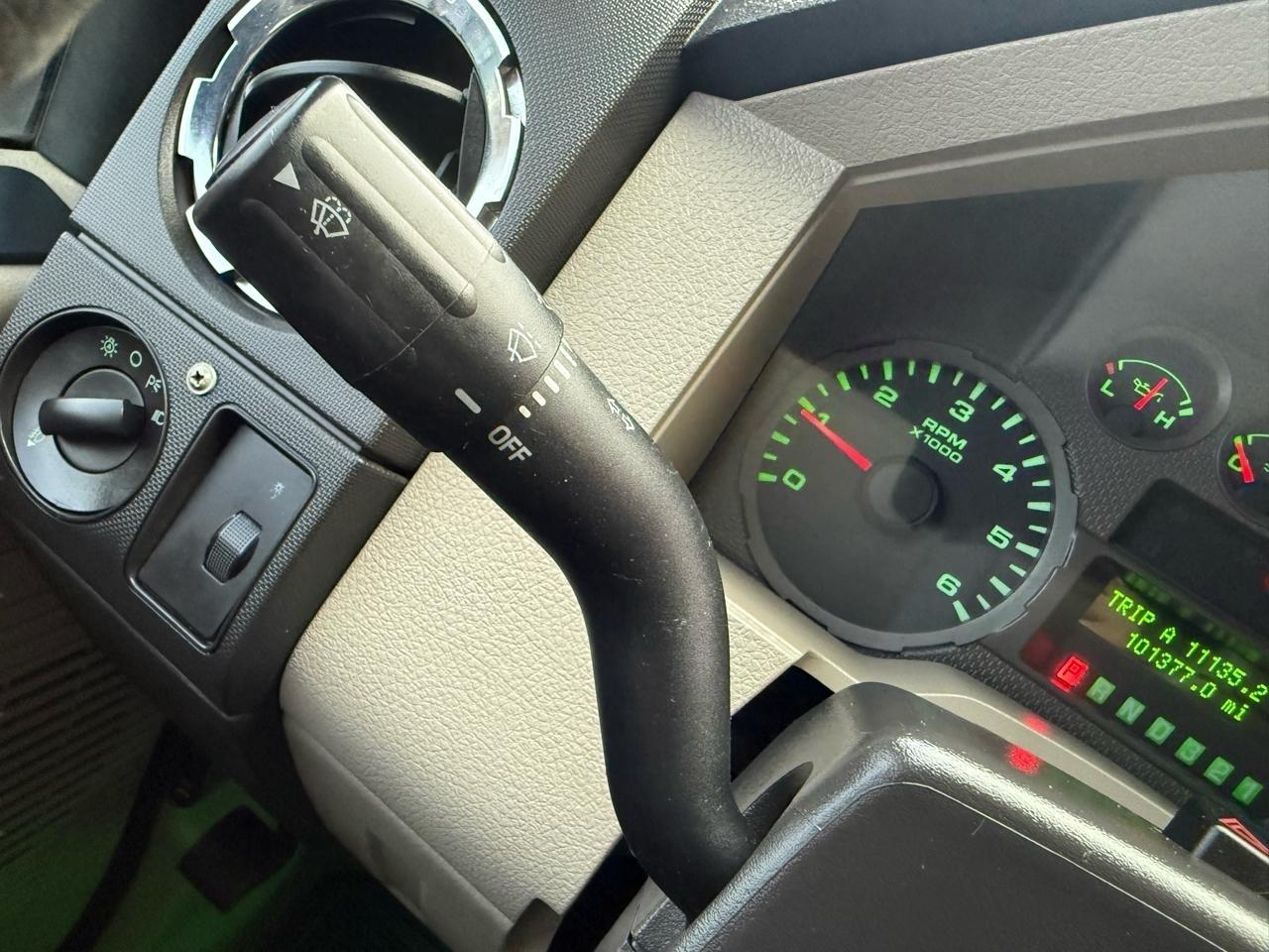 Ford F-250 SD XLT Crew Cab Long Bed 4WD 2008