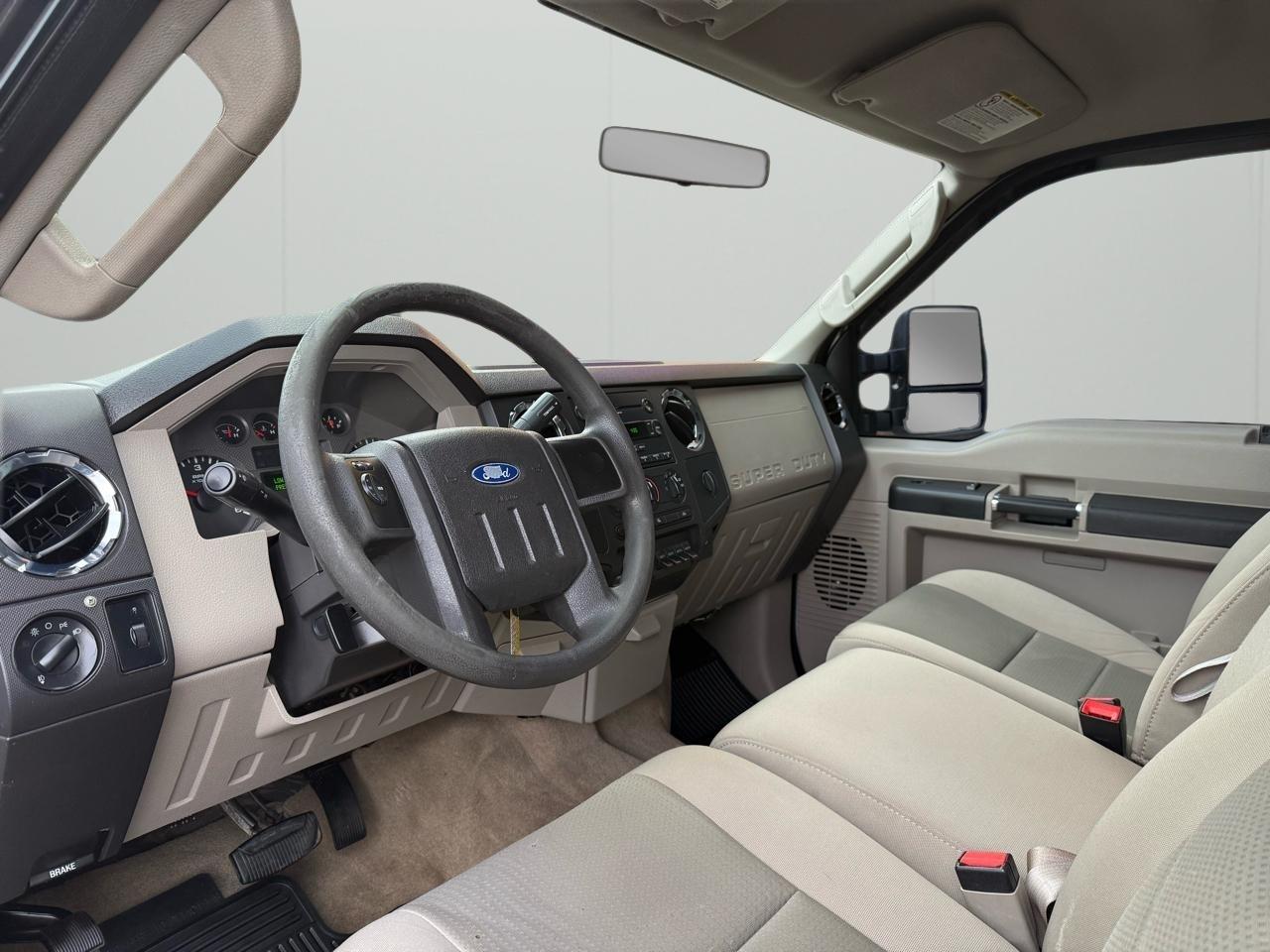 Ford F-250 SD XLT Crew Cab Long Bed 4WD 2008