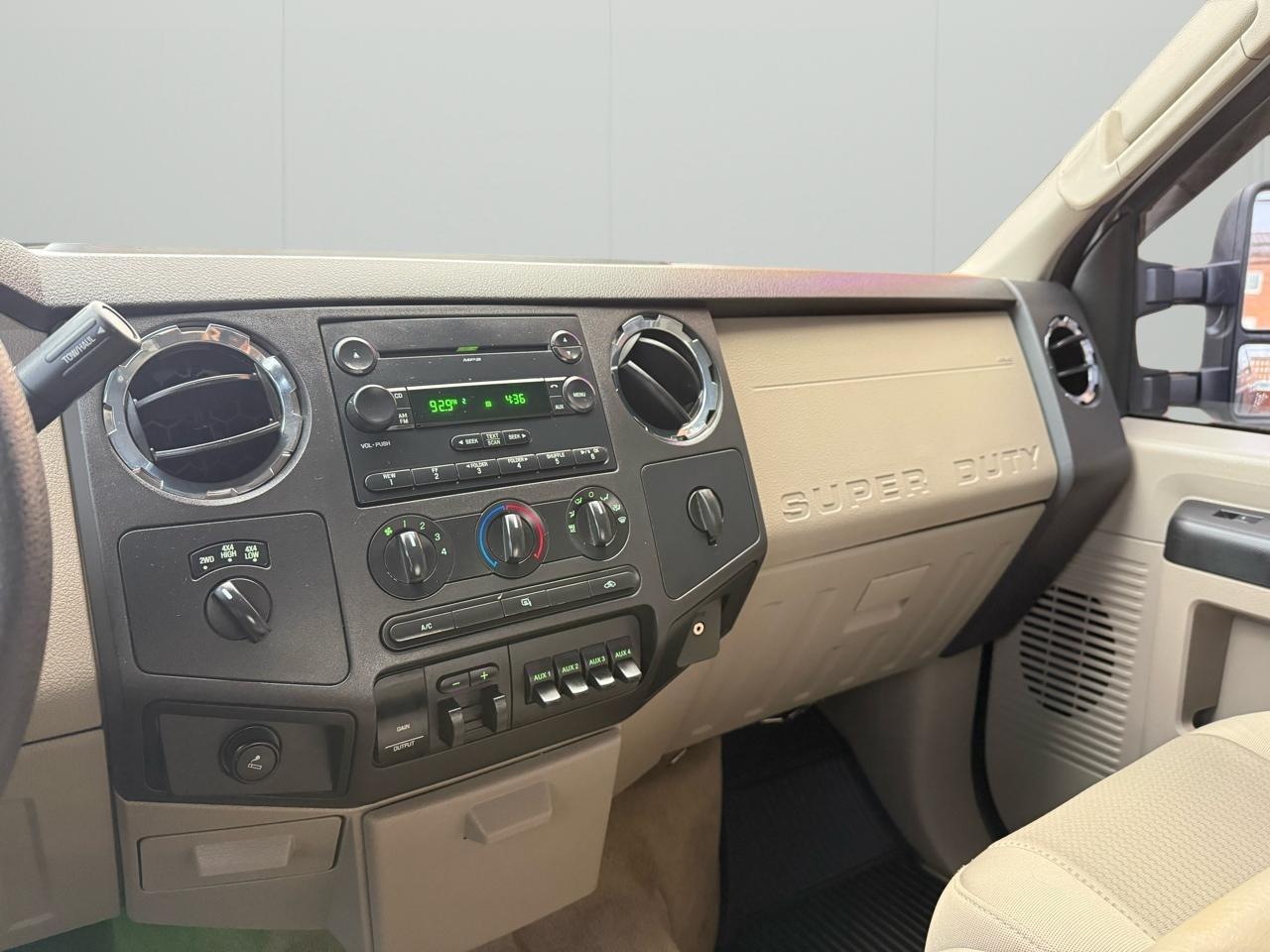 Ford F-250 SD XLT Crew Cab Long Bed 4WD 2008