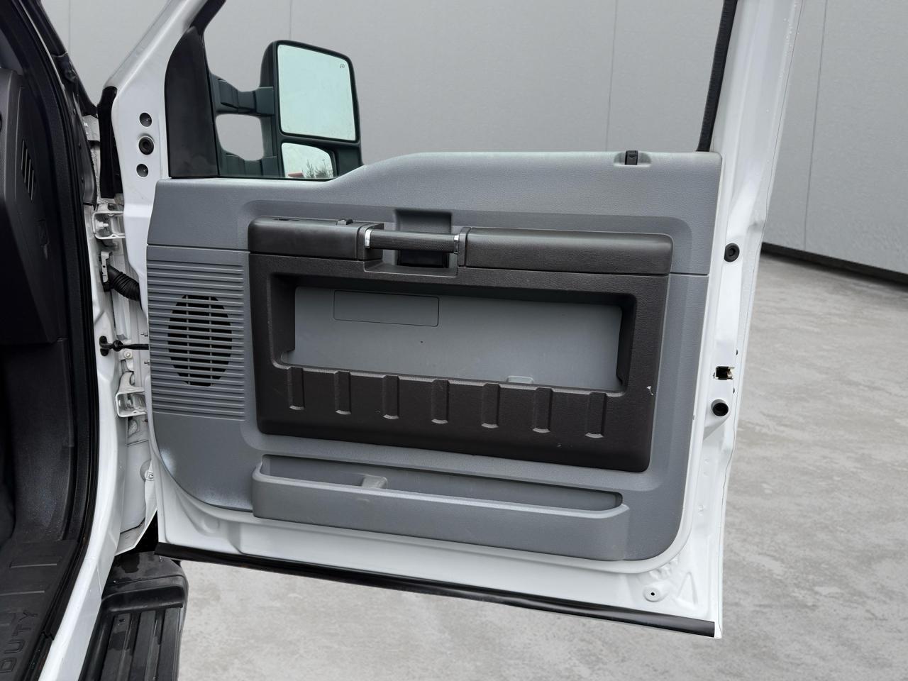 Ford F-350 SD XLT Crew Cab Long Bed 4WD 2016