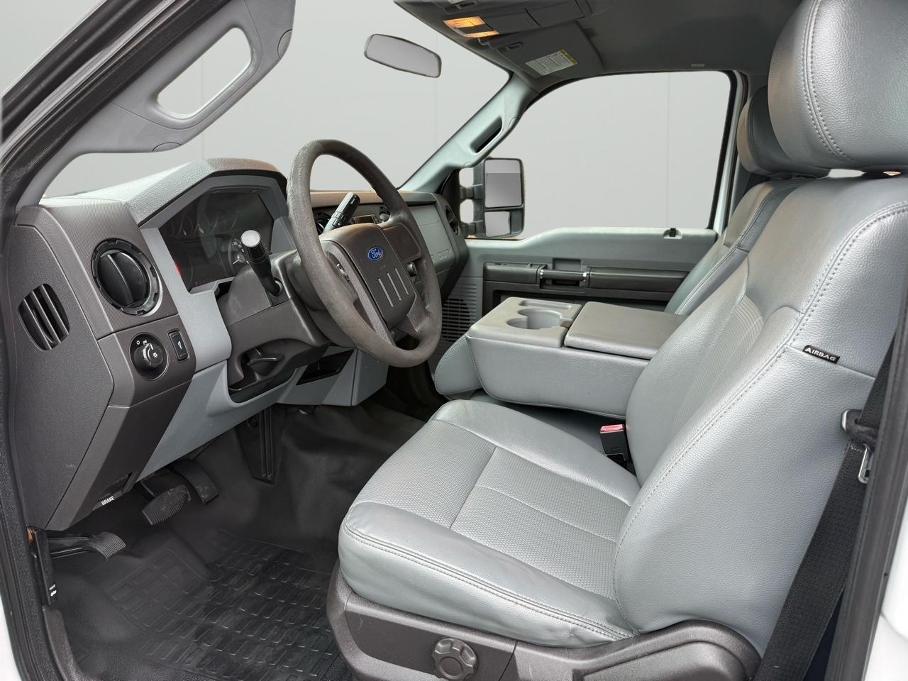 Ford F-350 SD XLT Crew Cab Long Bed 4WD 2016