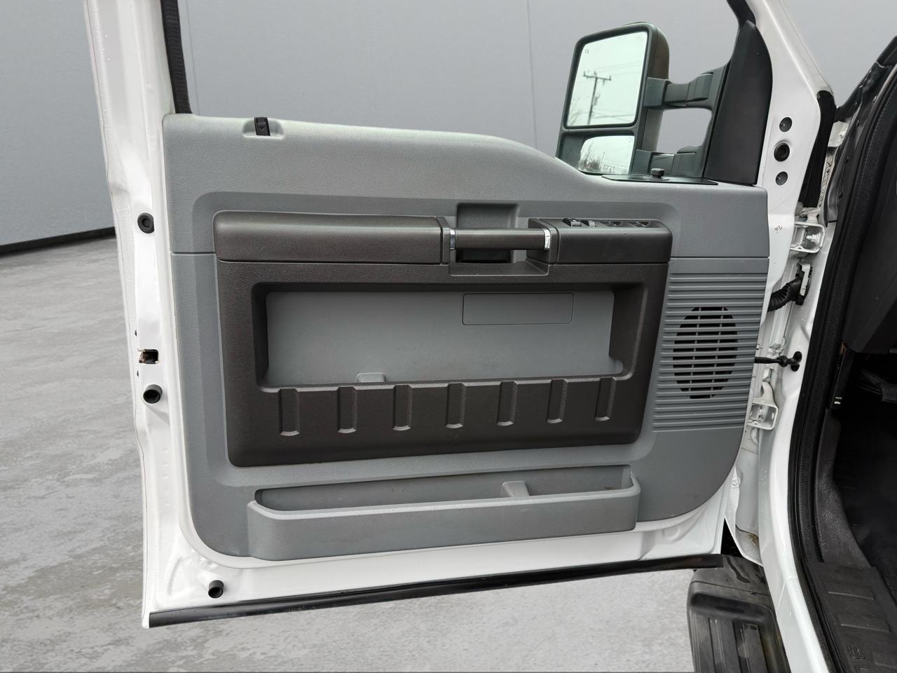 Ford F-350 SD XLT Crew Cab Long Bed 4WD 2016