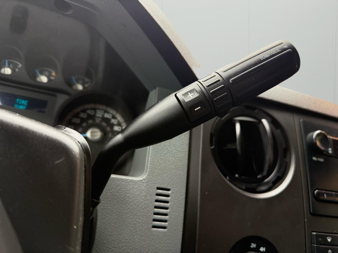 Ford F-350 SD XLT Crew Cab Long Bed 4WD 2016