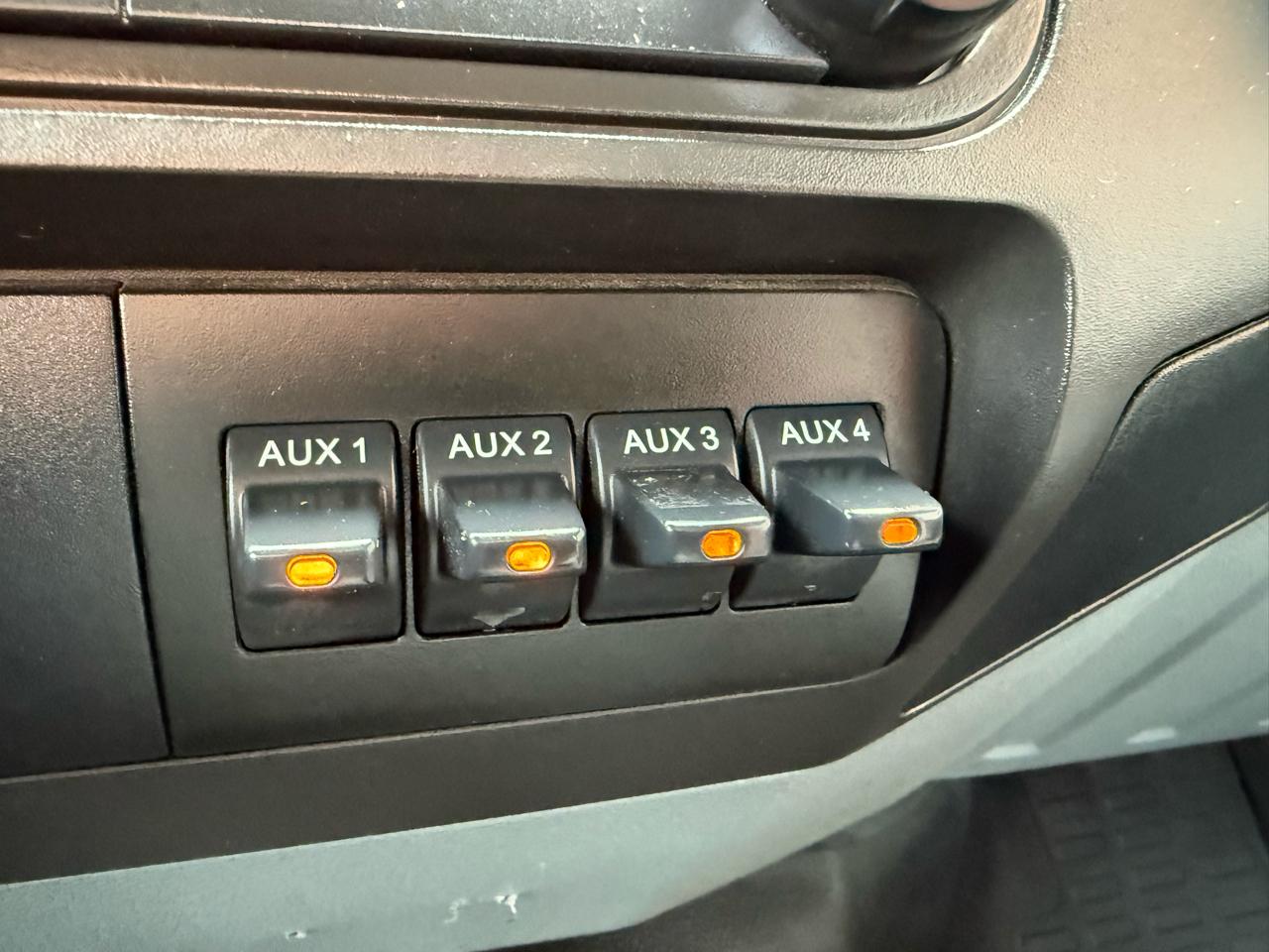 Ford F-350 SD King Ranch Crew Cab Long Bed 4WD 2016