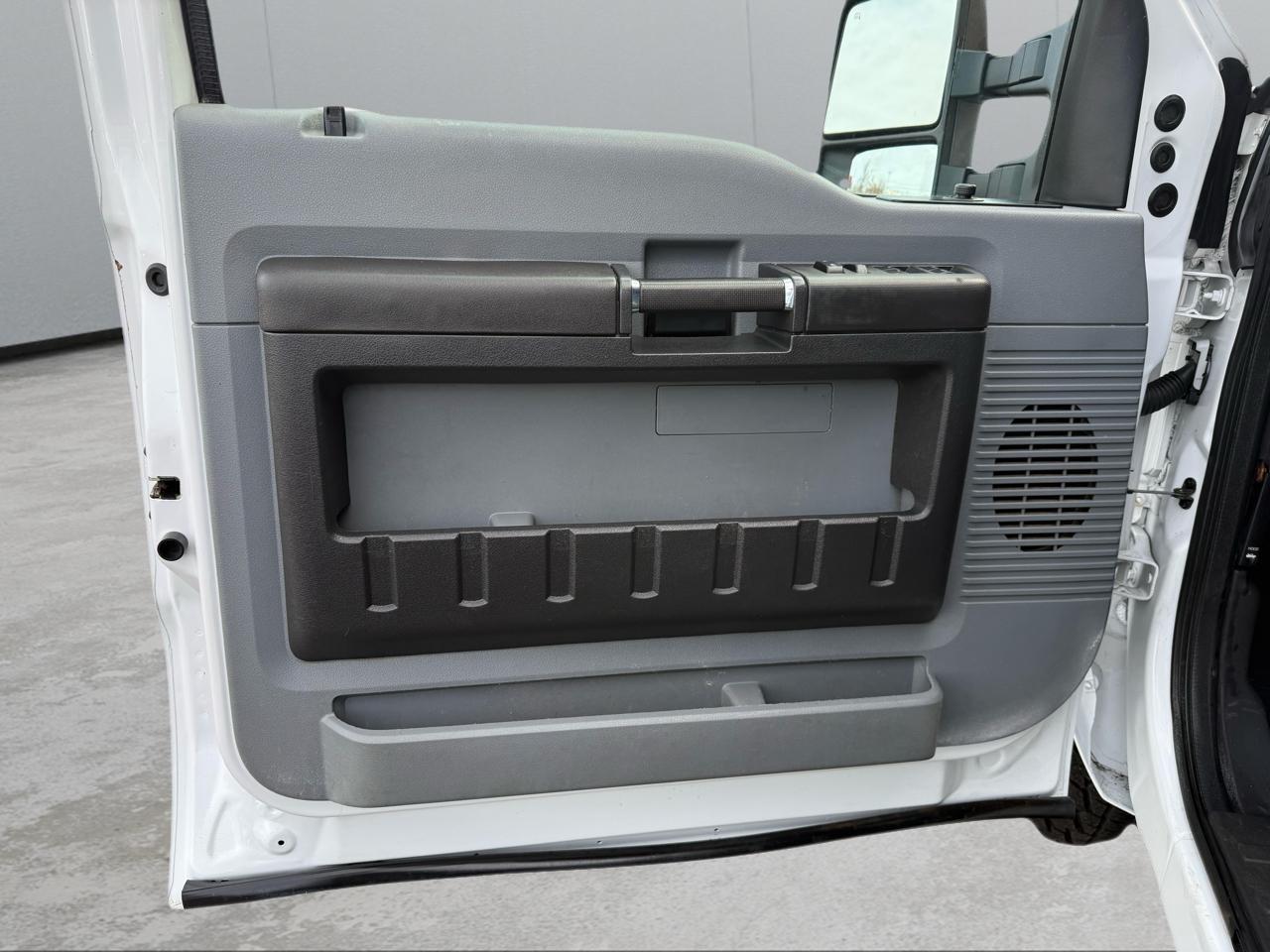 Ford F-350 SD XLT Crew Cab Long Bed 4WD 2016