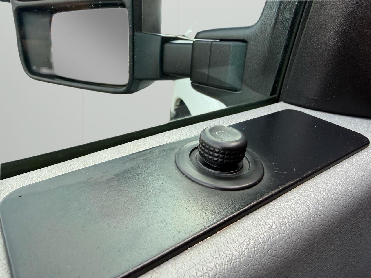 Ford F-350 SD XLT Crew Cab Long Bed 4WD 2016