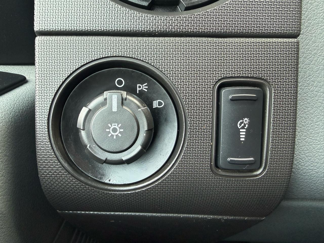 Ford F-350 SD XLT Crew Cab Long Bed 4WD 2016