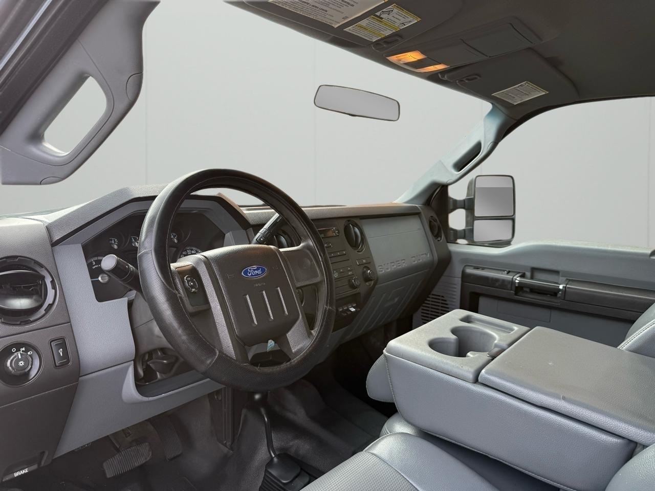 Ford F-350 SD XLT Crew Cab Long Bed 4WD 2016