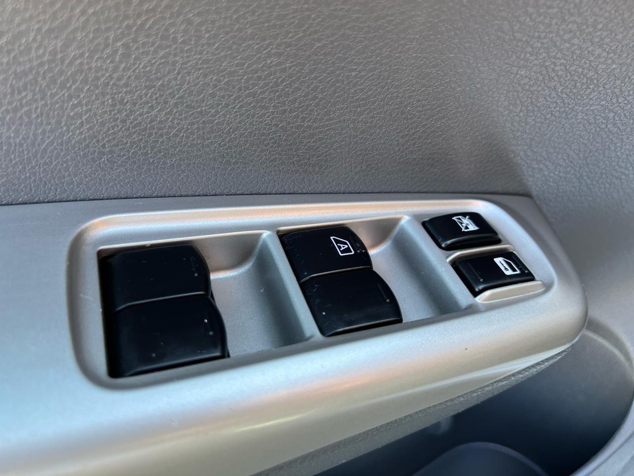 Subaru Impreza 2.5i 5-door 2008