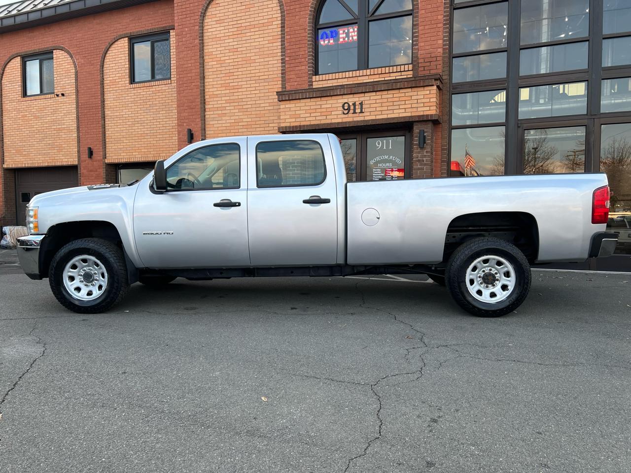 Chevrolet Silverado 2500HD Work Truck Crew Cab 4WD 2012