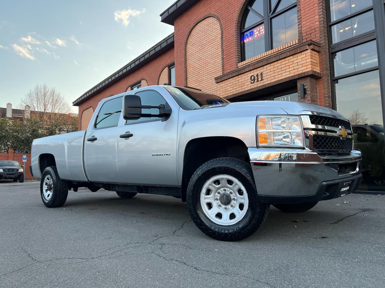 Chevrolet Silverado 2500HD Work Truck Crew Cab 4WD 2012