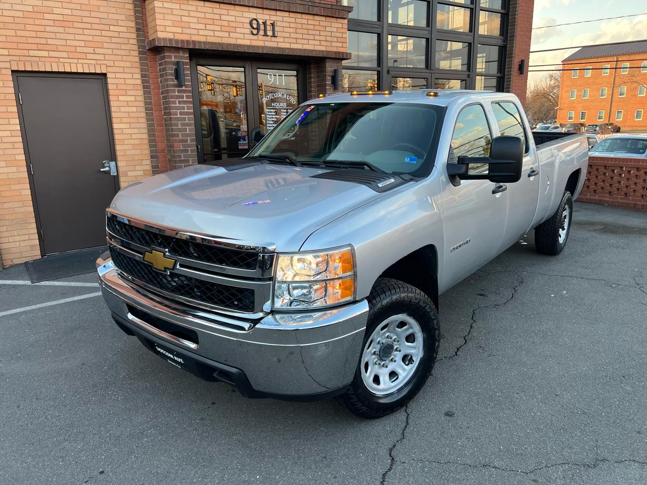 Chevrolet Silverado 2500HD Work Truck Crew Cab 4WD 2012