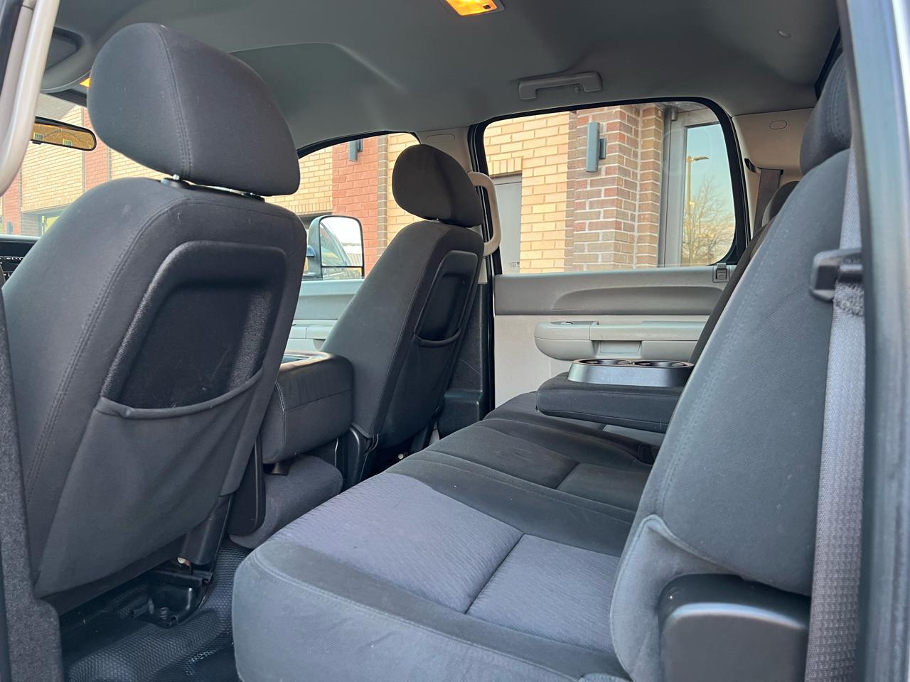 Chevrolet Silverado 2500HD Work Truck Crew Cab 4WD 2012