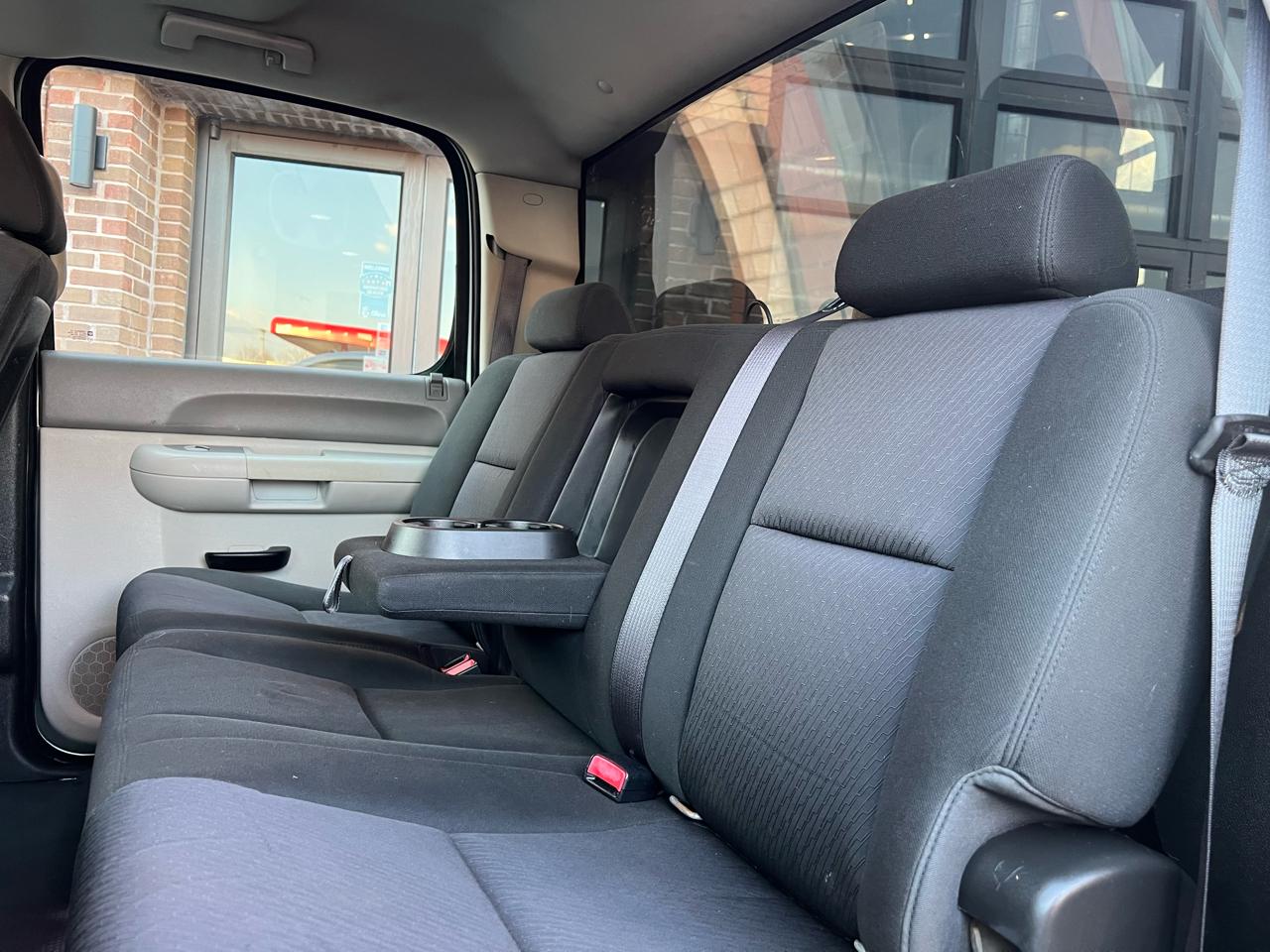 Chevrolet Silverado 2500HD Work Truck Crew Cab 4WD 2012