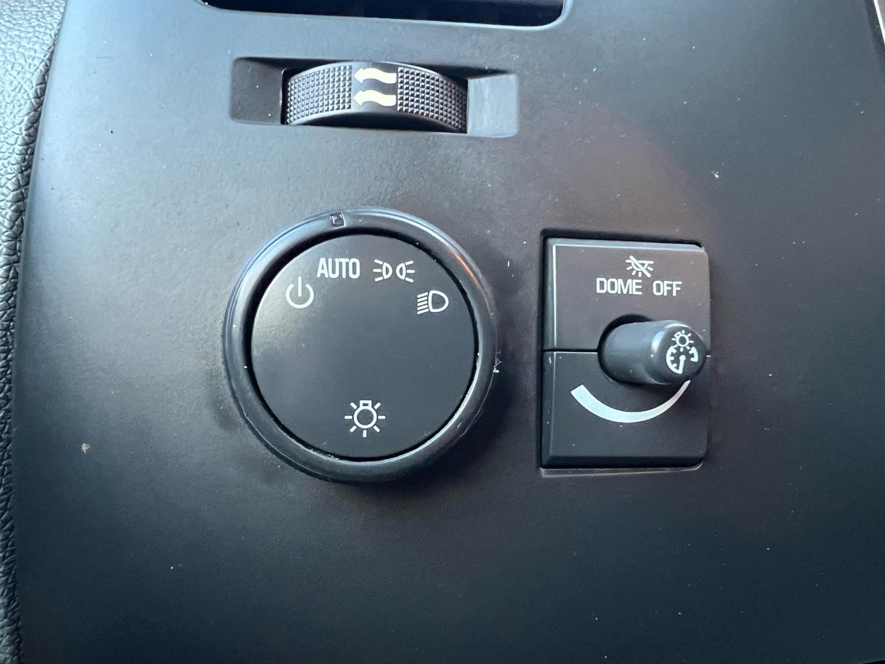 Chevrolet Silverado 2500HD Work Truck Crew Cab 4WD 2012