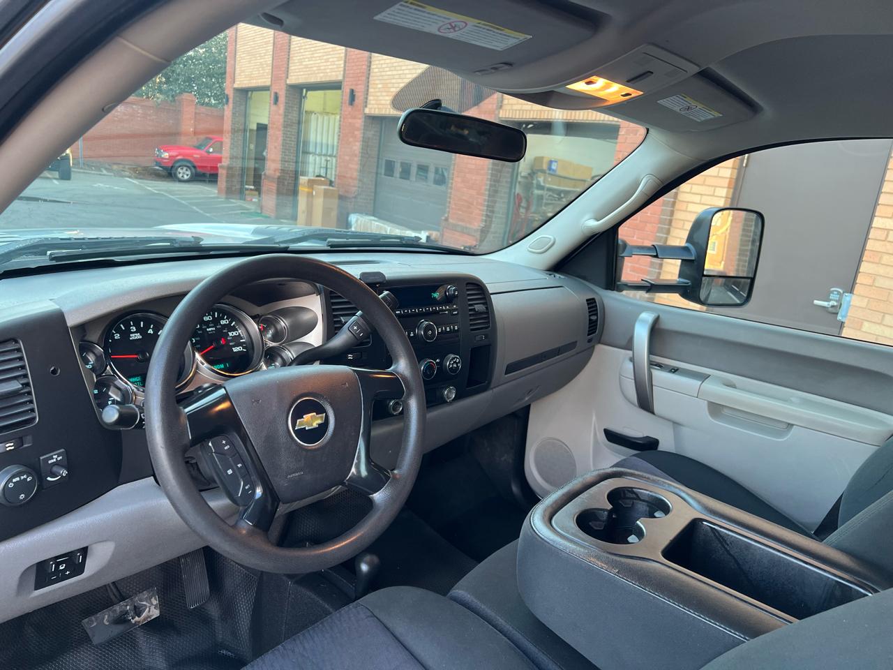 Chevrolet Silverado 2500HD Work Truck Crew Cab 4WD 2012