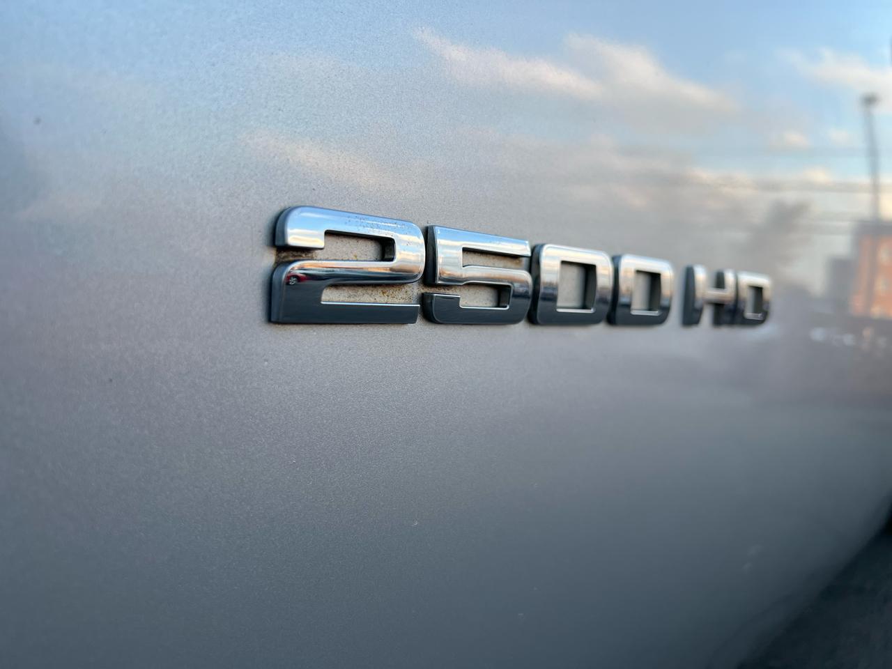 Chevrolet Silverado 2500HD Work Truck Crew Cab 4WD 2012